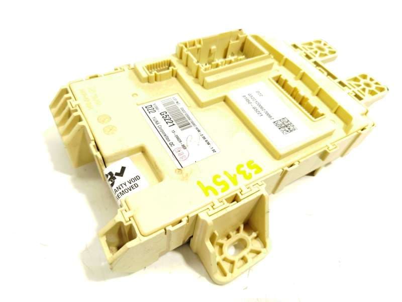 Recambio de caja reles / fusibles para kia niro referencia OEM IAM 91950G5221 - Blanco
