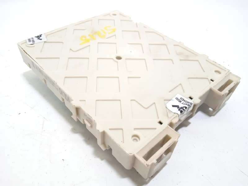 Recambio de caja reles / fusibles para volvo v40 2.0 cat referencia OEM IAM 31453132 - Blanco 3