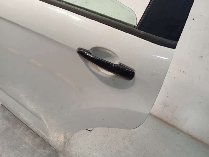 Recambio de puerta trasera izquierda para citroën c3 tonic referencia OEM IAM 9002CC - Blanco 2