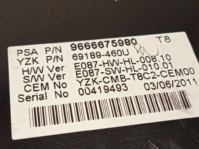 Recambio de cuadro instrumentos para peugeot 3008 hybrid4 referencia OEM IAM 9666675980 - Blanco 6