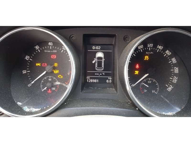 Recambio de cuadro instrumentos para skoda yeti (5l) 1.4 tsi referencia OEM IAM 5L0920840L - Marron 7