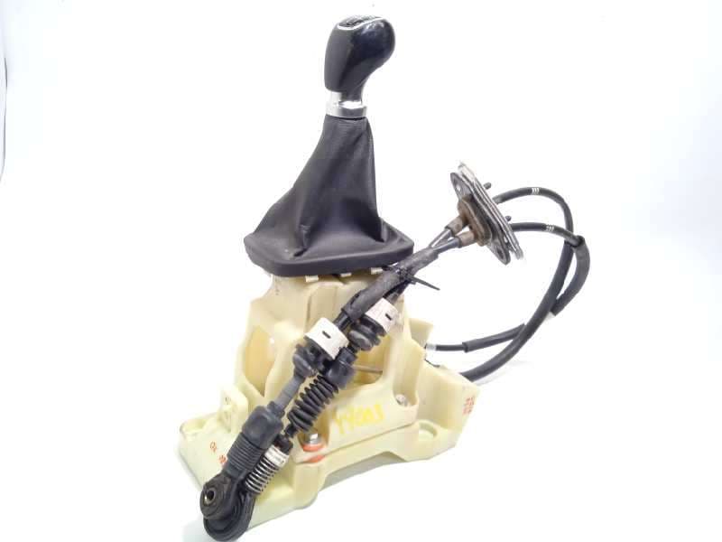 Recambio de palanca cambio para hyundai i10 basis referencia OEM IAM 43794B4000 - Blanco