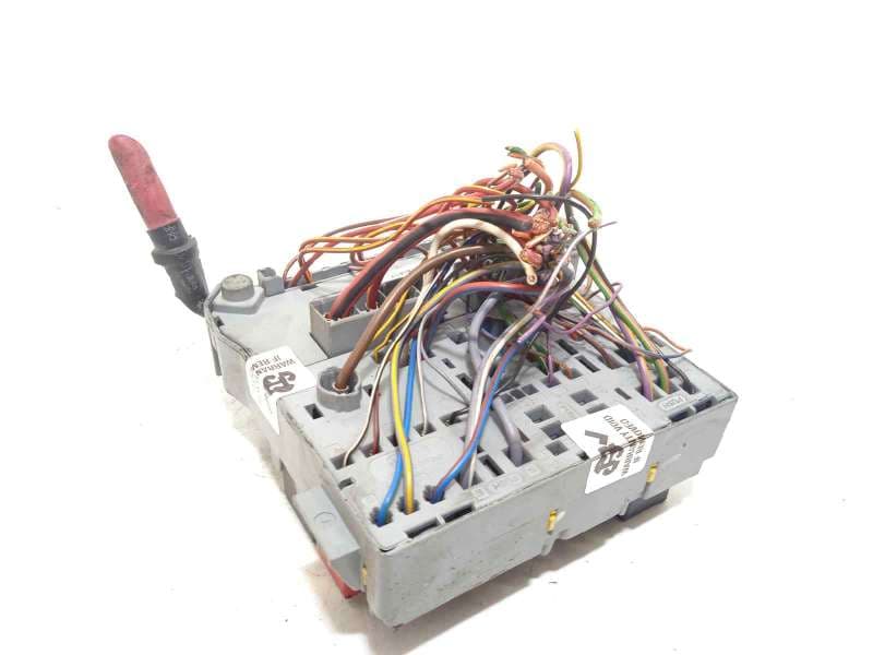 Recambio de caja reles / fusibles para fiat fiorino básico referencia OEM IAM 51781452 - Blanco 2