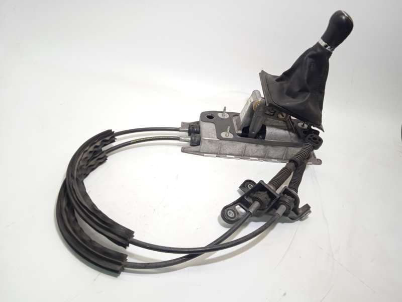 Recambio de palanca cambio para skoda yeti 1.2 tsi referencia OEM IAM 5K0711049B - Blanco 2