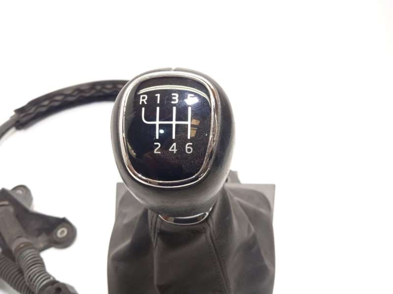 Recambio de palanca cambio para skoda yeti 1.2 tsi referencia OEM IAM 5K0711049B - Blanco 4