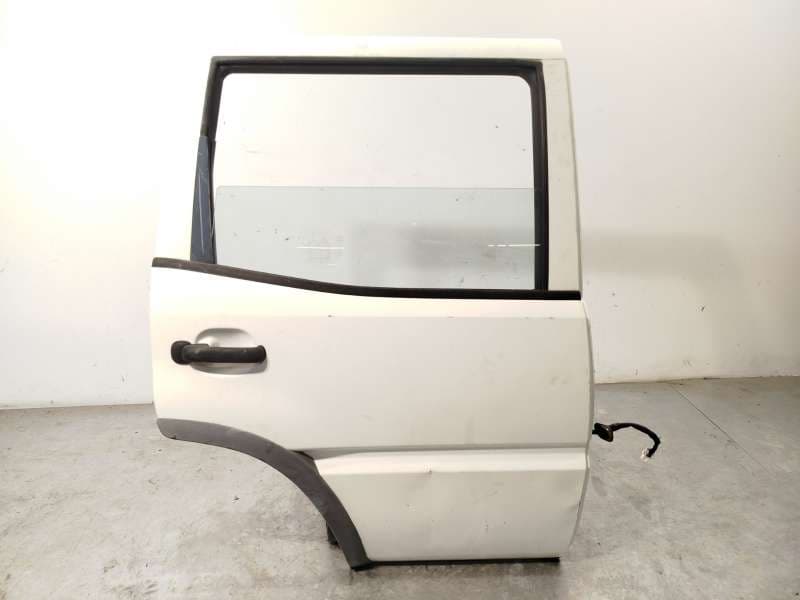 Recambio de puerta trasera derecha para ford maverick (ml) gl referencia OEM IAM 1960157 - Blanco