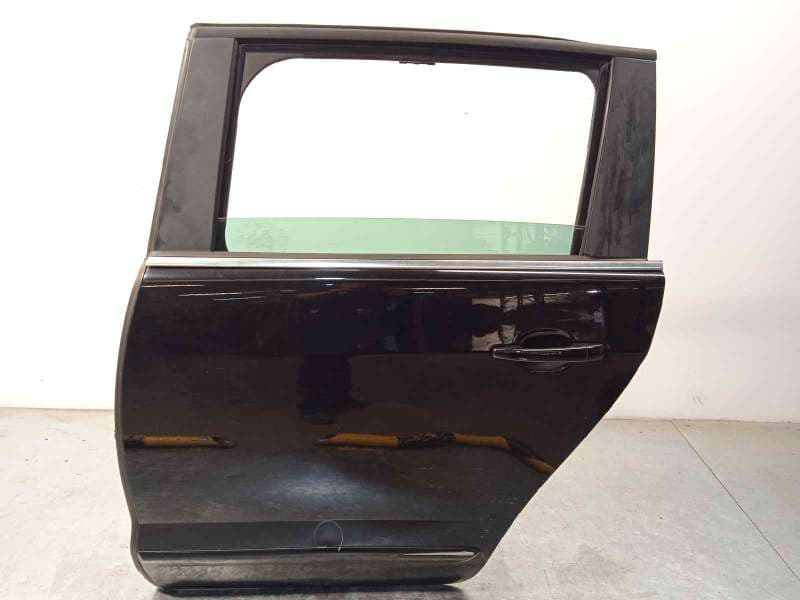 Recambio de puerta trasera izquierda para peugeot 5008 style referencia OEM IAM 9006S6 - Negro