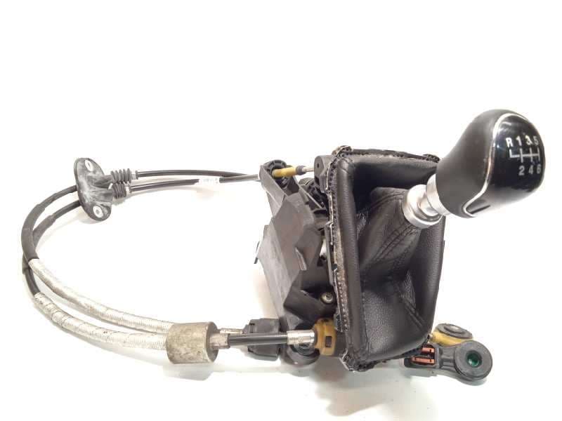 Recambio de palanca cambio para ford focus turn. (cb8) trend referencia OEM IAM BV6R7E395HD - Blanco