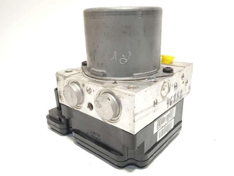 Recambio de abs para kia cee'd drive referencia OEM IAM 58920A2230 6158945200 A258920800 2