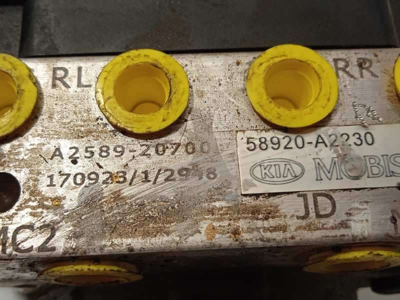 Recambio de abs para kia cee'd tech referencia OEM IAM 58920A2230 6158945200 A258920800 5