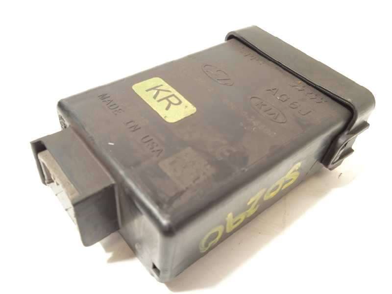 Recambio de modulo electronico para kia sportage basic 4x2 referencia OEM IAM 958002S500 - Blanco 2