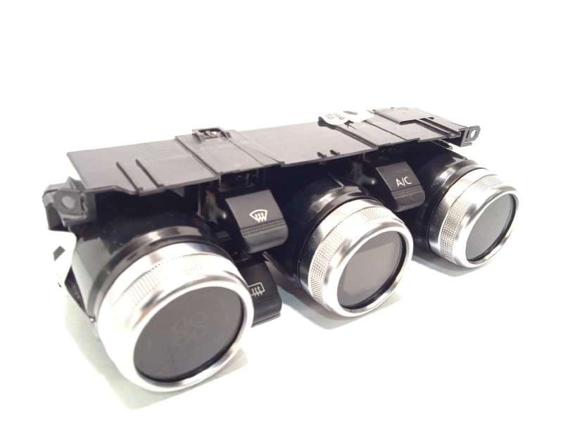 Recambio de mando climatizador para renault arkana 1.3 referencia OEM IAM 275100936R - Blanco