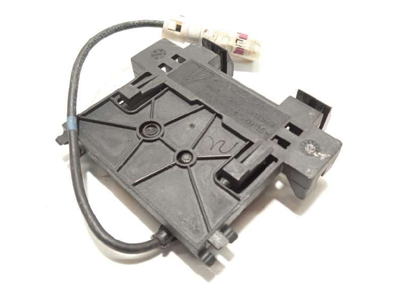 Recambio de antena para porsche panamera gts referencia OEM IAM 97064705300 - Blanco 2