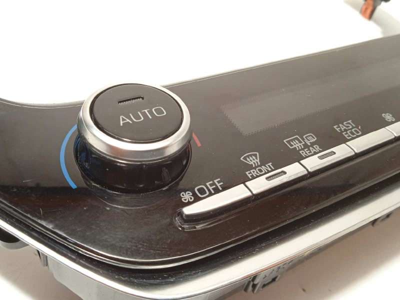 Recambio de mando climatizador para toyota corolla (e21) referencia OEM IAM 5590002E10 - Azul 3