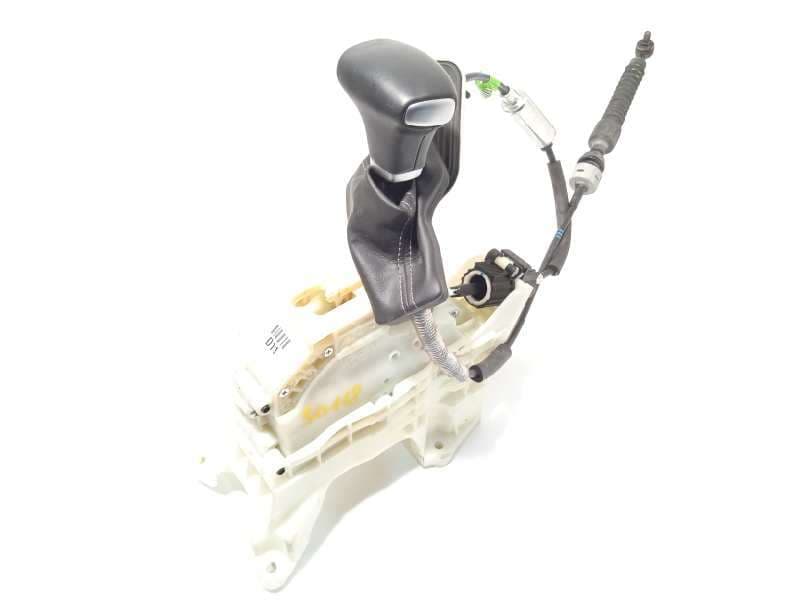 Recambio de palanca cambio para kia niro referencia OEM IAM 46700G5110 - Blanco