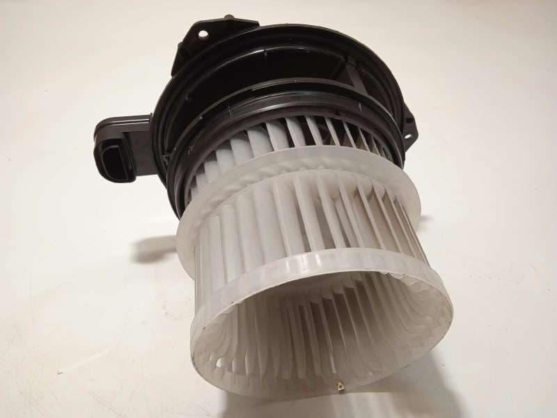 Recambio de motor calefaccion para toyota corolla (e21) referencia OEM IAM 87103F4020 - Azul 3