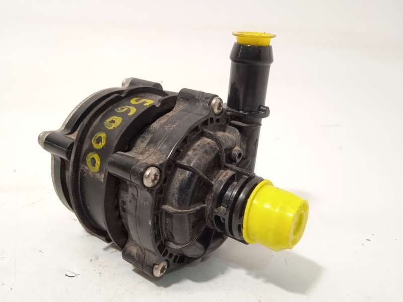 Recambio de bomba agua para lynk & co 01 phev referencia OEM IAM 8888894262 32222737 - Azul