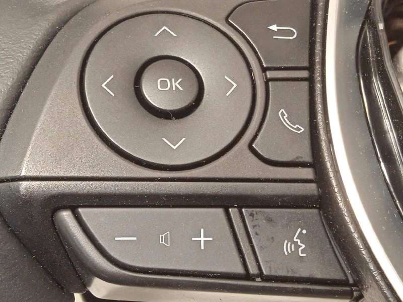Recambio de volante para toyota corolla (e21) referencia OEM IAM 451000Z231  4510202820C1 - Azul 2