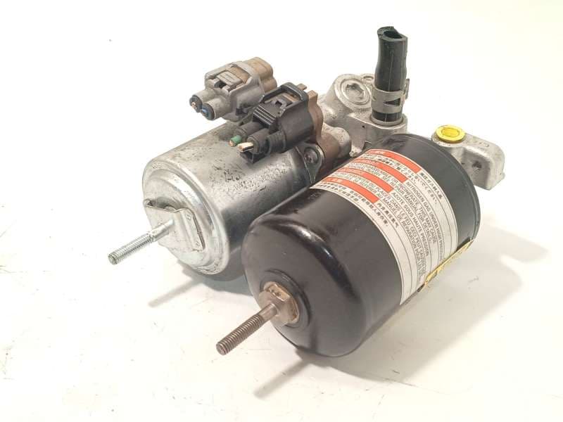 Recambio de servofreno para toyota auris hybrid active referencia OEM IAM 4707012010 - Blanco