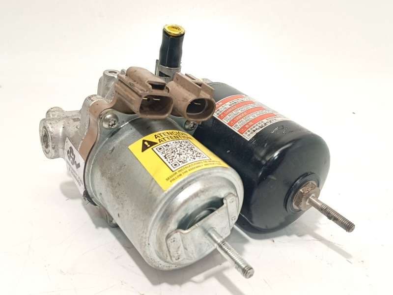 Recambio de servofreno para toyota auris hybrid active referencia OEM IAM 4707012010 - Blanco