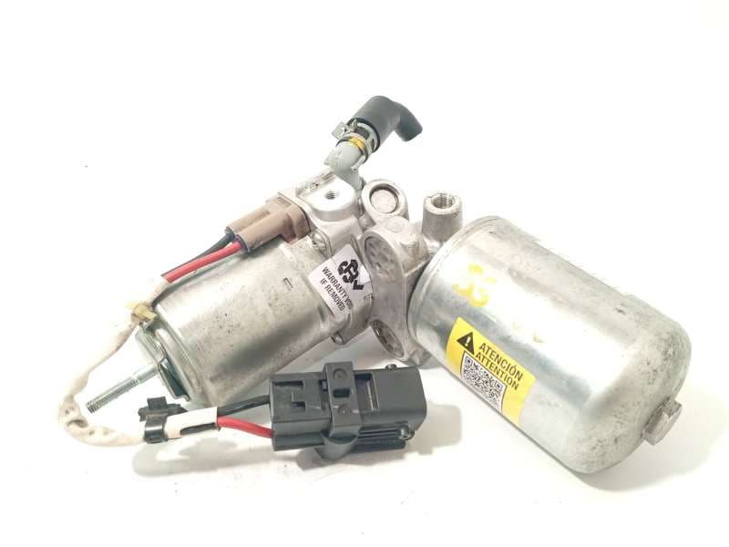 Recambio de servofreno para toyota c-hr hybrid advance referencia OEM IAM 4707047070 - Blanco