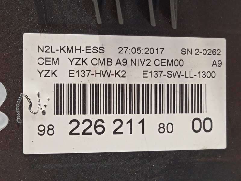 Recambio de cuadro instrumentos para peugeot 208 style referencia OEM IAM 9822621180 - Blanco 6