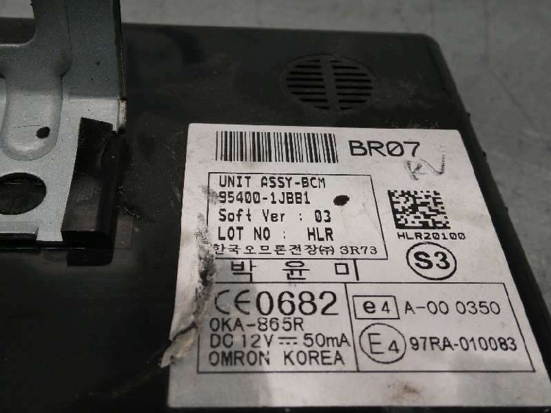 Recambio de modulo electronico para hyundai i20 city s referencia OEM IAM 954001JBB1 - Negro 3