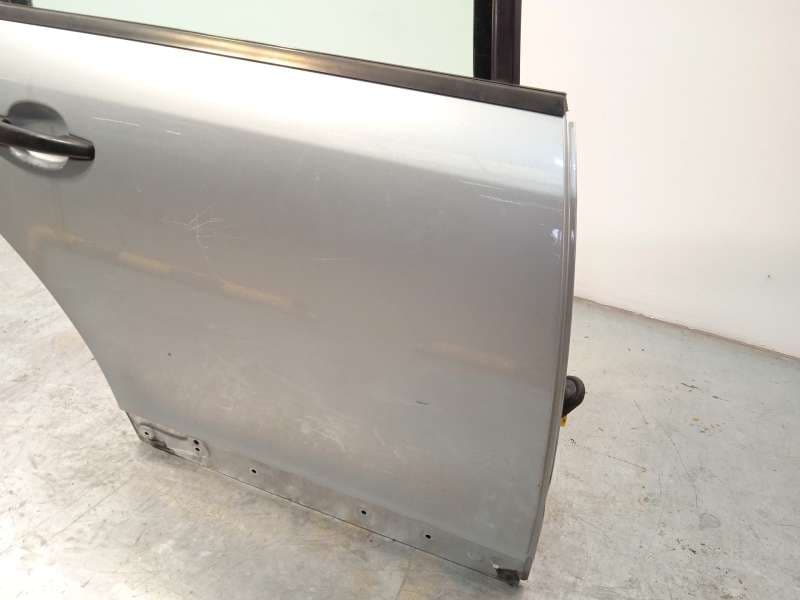 Recambio de puerta trasera derecha para citroën c4 i (lc_) 1.6 hdi referencia OEM IAM 9008N4 - Plata 3