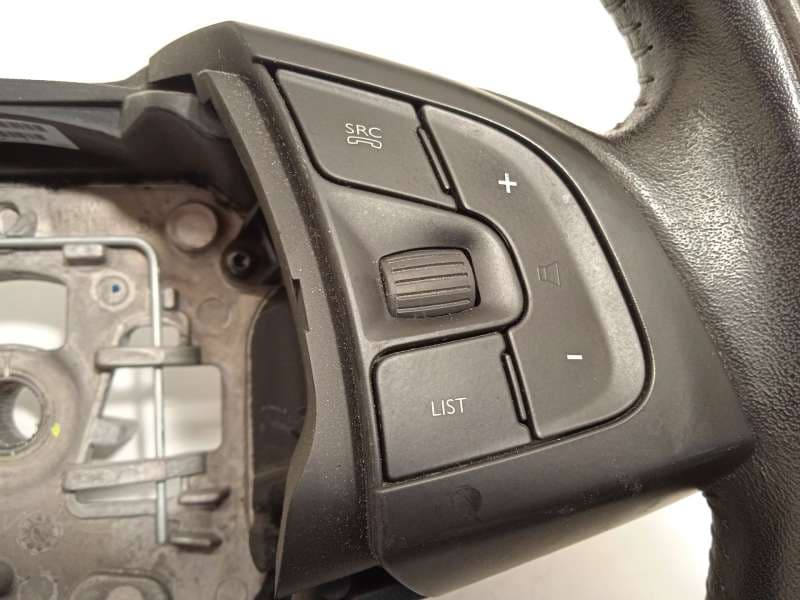 Recambio de volante para citroën c4 cactus 1.2 thp 110 referencia OEM IAM 98031272YC - Blanco 3