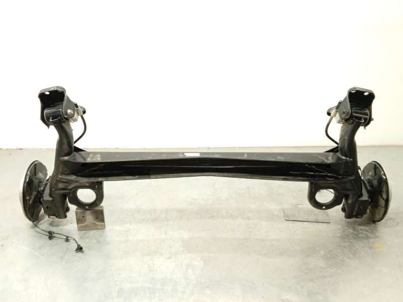 Recambio de puente trasero para mg zs suv (azs1) 1.5 vti referencia OEM IAM 10238433 - Blanco 2