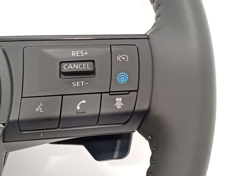 Recambio de volante para nissan qashqai iii (j12) 1.3 dig-t referencia OEM IAM 484306UJ7B 2