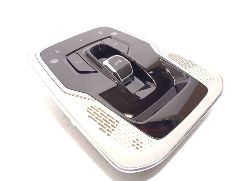 Recambio de luz interior para lynk & co 01 phev referencia OEM IAM 8892200051  8888998132 - Negro