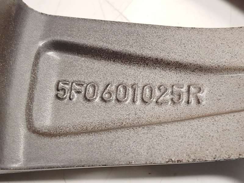 Recambio de llanta para seat leon (5f1) 1.4 tgi referencia OEM IAM 5F0601025RHP9 - Blanco 7