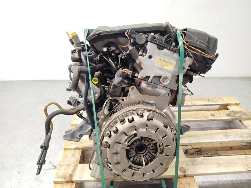 Recambio de despiece motor para bmw 1 (e87) 120 d referencia OEM IAM 204D4 - Negro 2