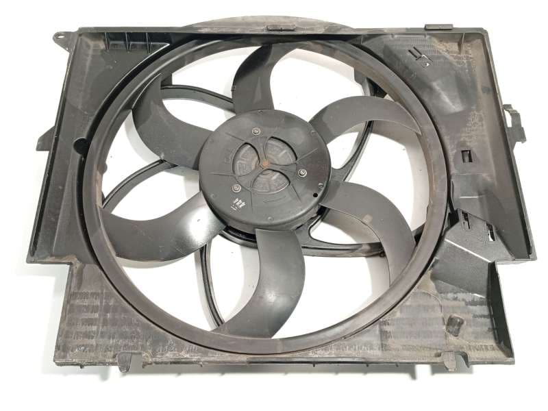 Recambio de electroventilador para bmw 1 (e87) 120 d referencia OEM IAM 16326937515 - Negro