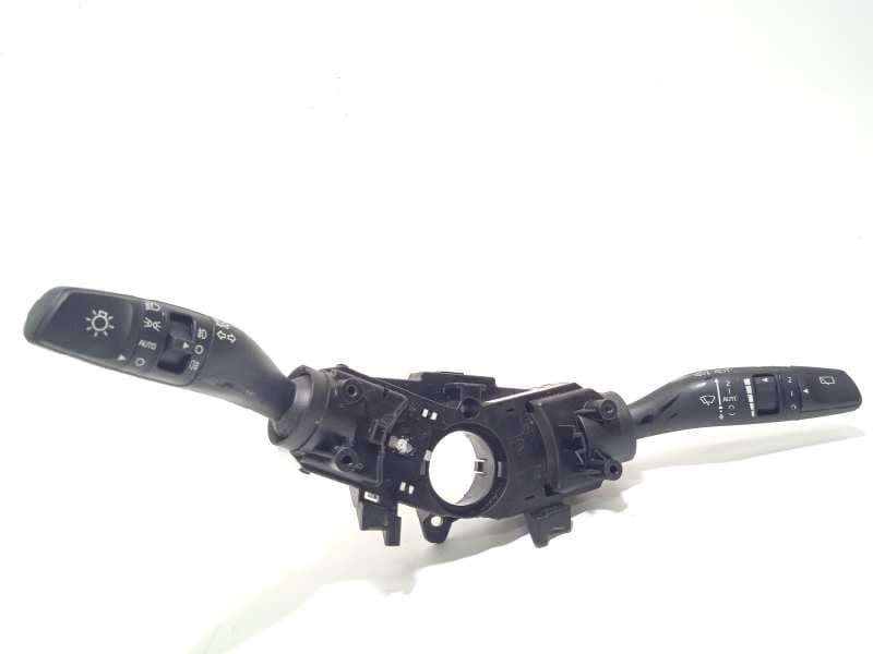 Recambio de mando intermitentes para kia niro referencia OEM IAM 93404Q4960 - Blanco