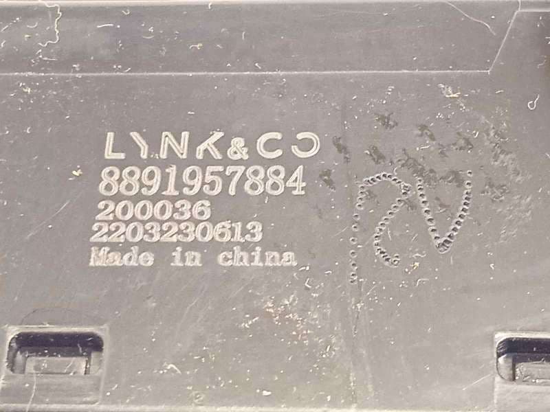 Recambio de warning para lynk & co 01 phev referencia OEM IAM 8891957884 - Negro 4