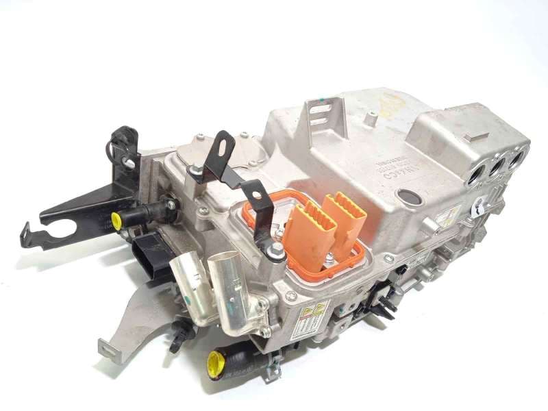 Recambio de convertidor potencia para lynk & co 01 phev referencia OEM IAM 8893606086 - Negro