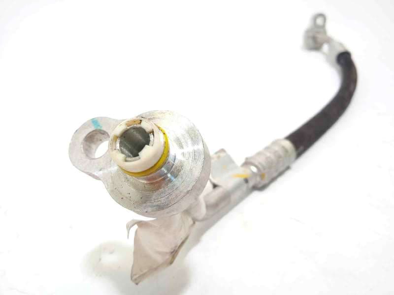 Recambio de tubos aire acondicionado para lynk & co 01 phev referencia OEM IAM 8888767663 - Negro 4