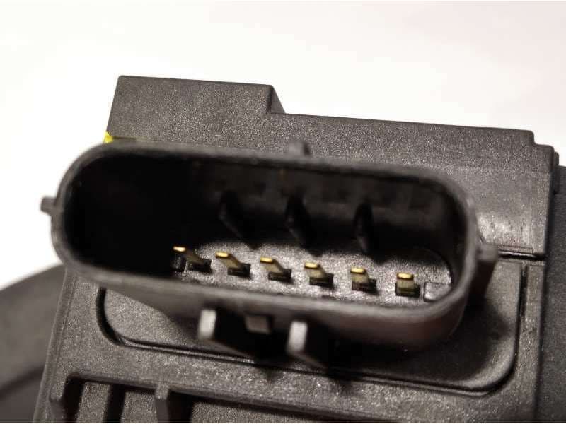 Recambio de potenciometro pedal para seat arona 1.0 tsi referencia OEM IAM 2Q1723503 - Blanco 4