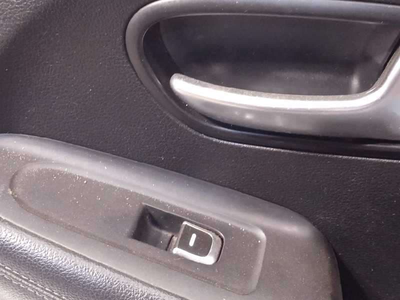 Recambio de puerta trasera derecha para kia carens ( ) basic referencia OEM IAM 77004A4000 7