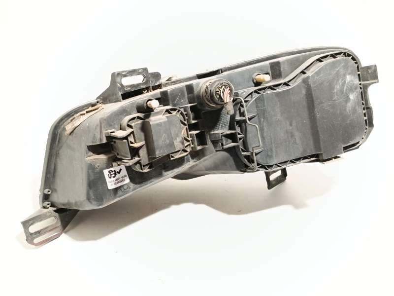 Recambio de faro derecho para fiat stilo (192_) 1.9 jtd (192_xe1a) referencia OEM IAM 4