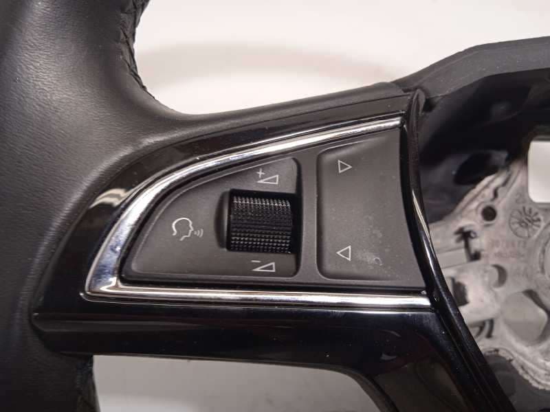 Recambio de volante para skoda fabia 1.0 mpi referencia OEM IAM 3V0419091LCWE - Gris 5