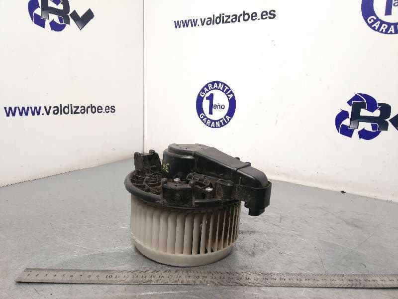 Recambio de motor calefaccion para toyota rav 4 advance referencia OEM IAM 2727008105 - Blanco