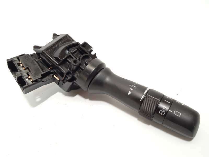 Recambio de mando limpia para toyota yaris 1.0 cat referencia OEM IAM 846520D190