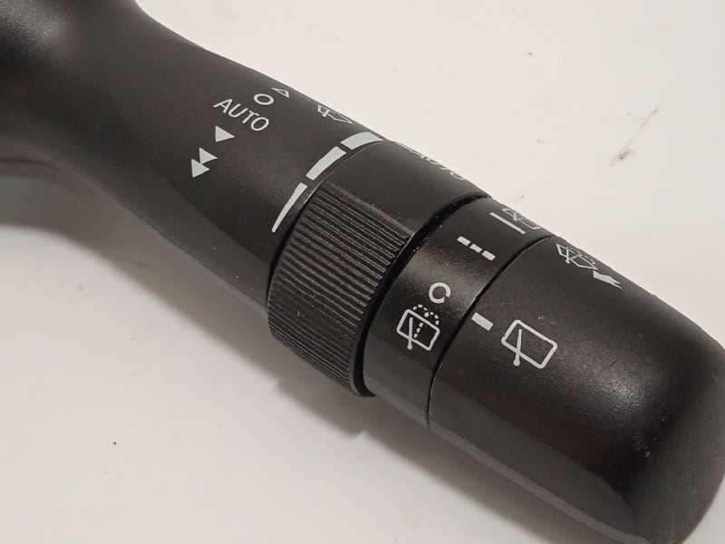 Recambio de mando limpia para toyota yaris 1.0 cat referencia OEM IAM 846520D190 2