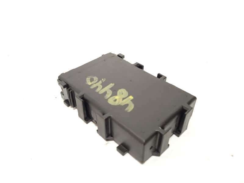 Recambio de modulo electronico para toyota yaris 1.0 cat referencia OEM IAM 8910052030 2