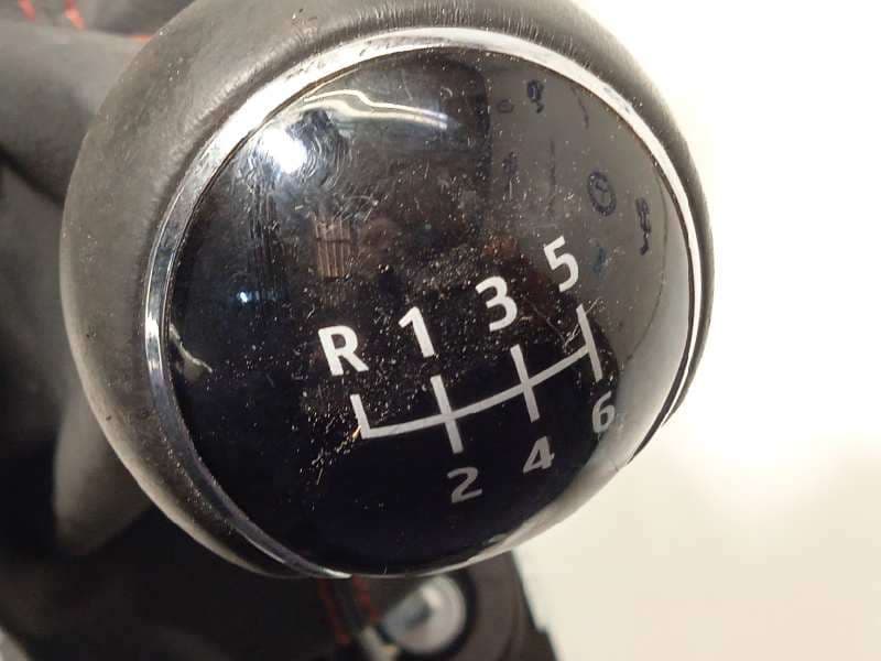 Recambio de palanca cambio para seat ibiza (kj1) fr referencia OEM IAM 2Q0711049K - Blanco 2