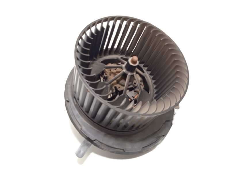 Recambio de motor calefaccion para skoda yeti 1.2 tsi referencia OEM IAM 1K1819015E - Negro