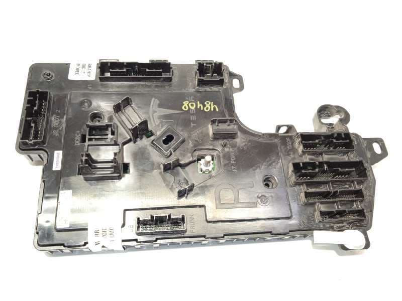 Recambio de caja reles / fusibles para tesla model 3 referencia OEM IAM 110034032I - Blanco 3